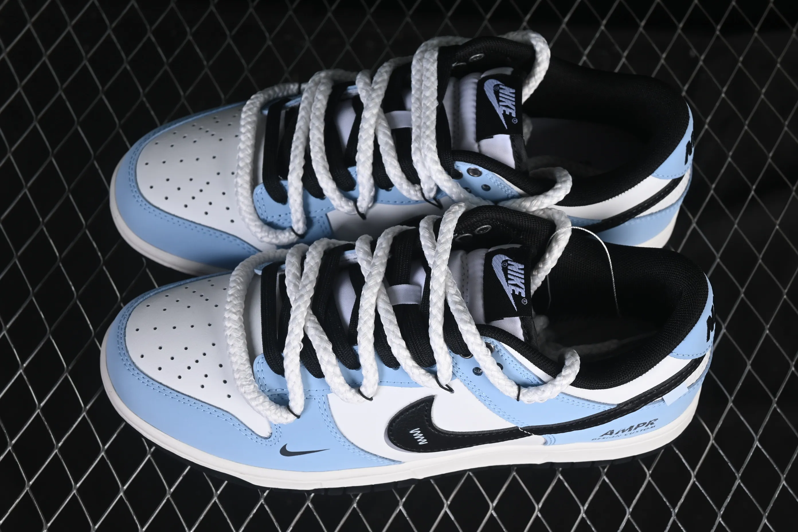 All Categories Nk SB Dunk Series Nk SB Dunk Low High-end Customized Low-top Shoes Nike SB Dunk Low "Just Do It" Straps Anniversary High-end Customized Low-top Casual Shoes BB0620-113